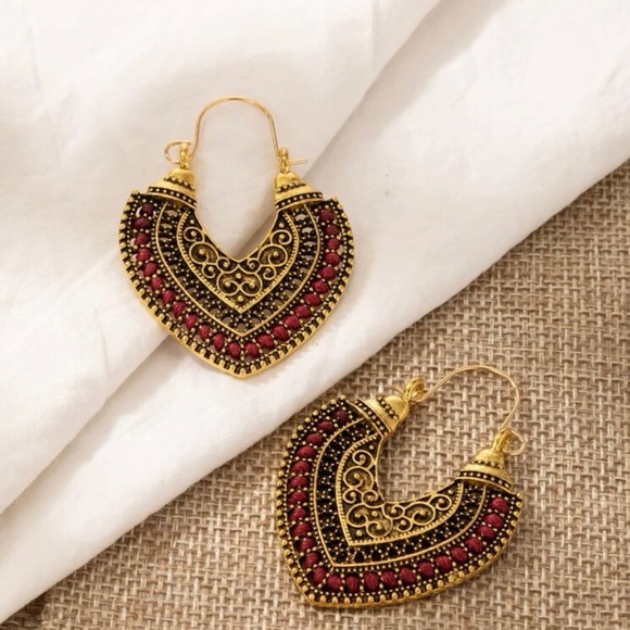 Jewelry - Heart Drops - Tibetan Boho vintage Earrings